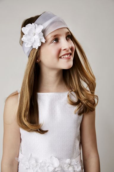 Klassisches Taftkleid in 7/8-Länge mit einem Tüll überlegten Oberteil